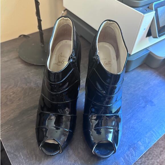 CHRISTIAN LOUBOUTIN PEEP TOE PATENT ZIP UP LEATHER BOOTIES; 38/7.5 - Picture 1 of 12